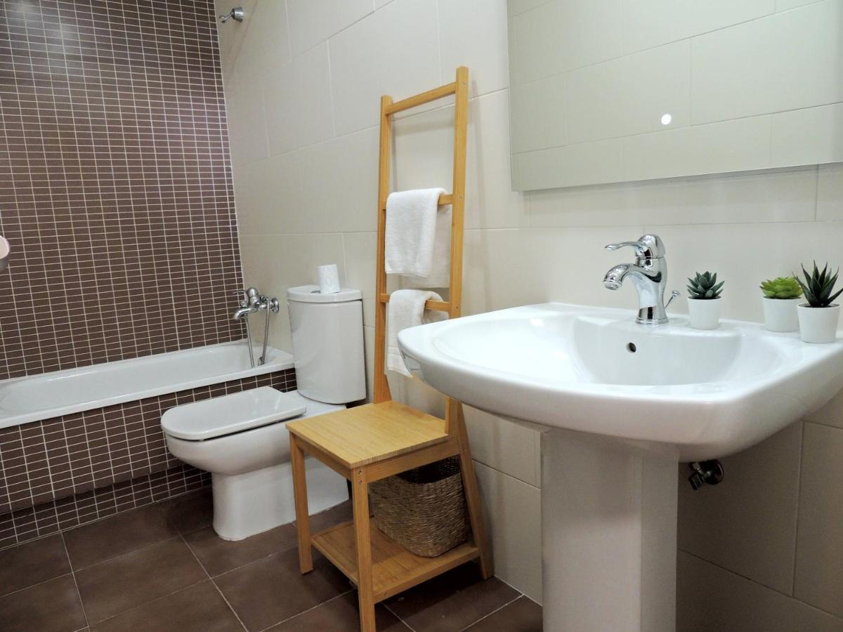 אוביידו Casa Aurea-Apartamento Zona Antigua,Parking Y Wifi By Delabra Apartments מראה חיצוני תמונה